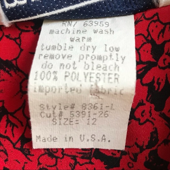 Vintage 1980s Impressions of California Red and Black Floral Blouse - Picture 15 of 15